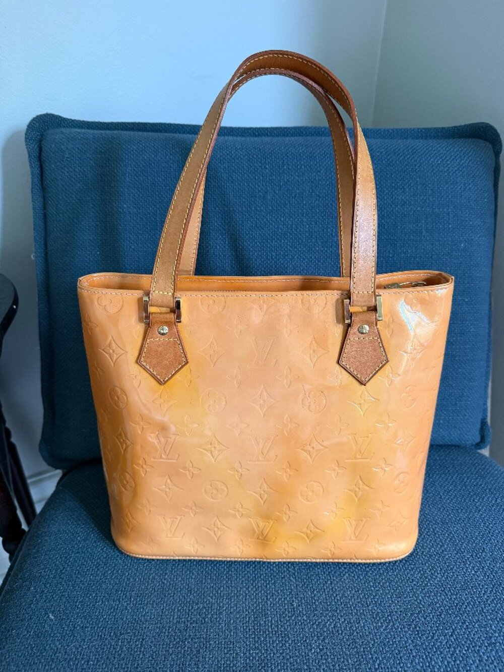 Louis Vuitton Monogram Vernis Houston Shoulder
